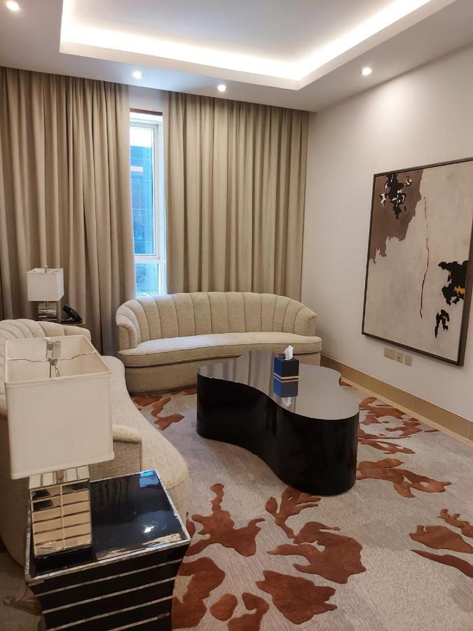 Sarwat Park Hotel Riyadh - Diplomatic Quarter Экстерьер фото