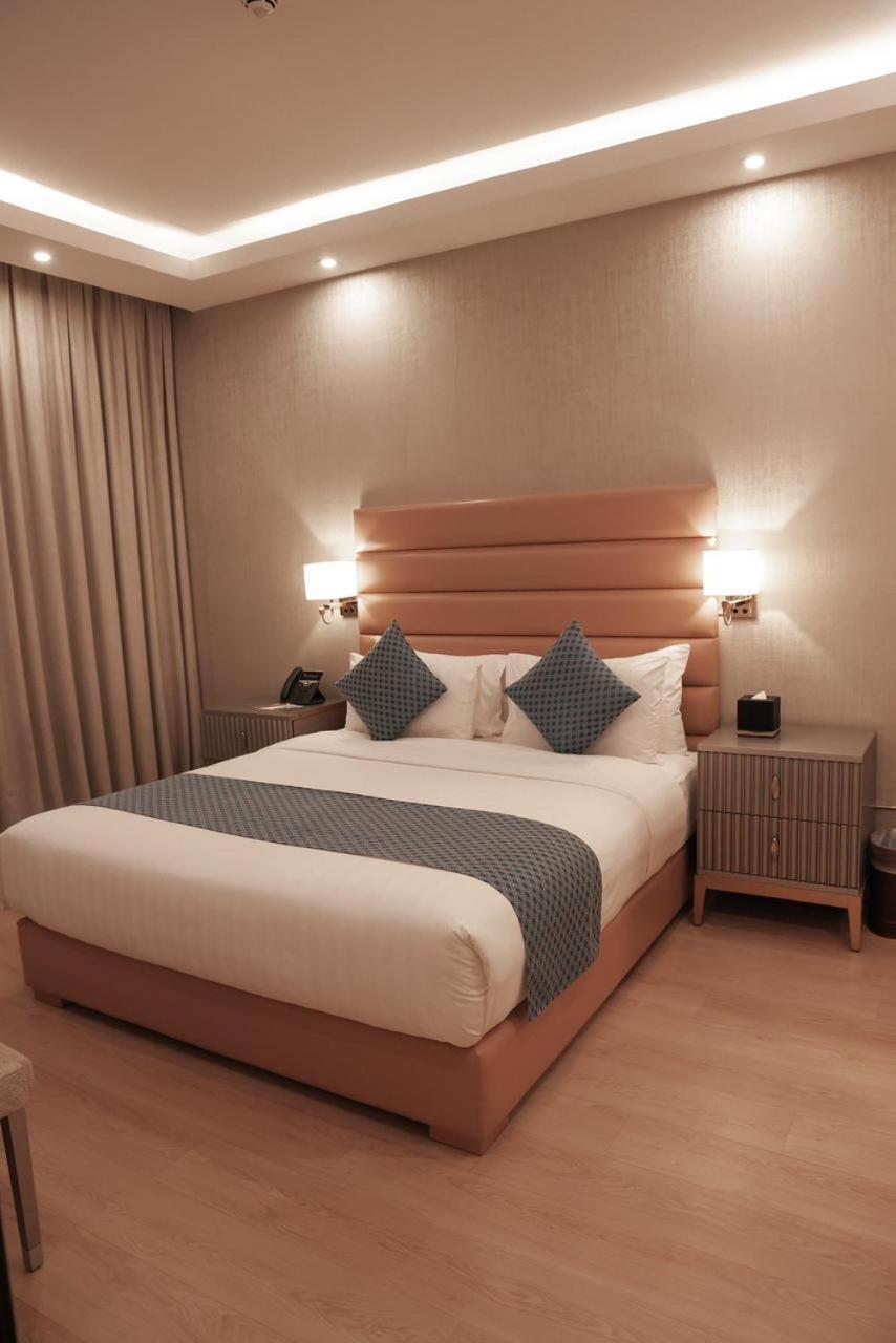 Sarwat Park Hotel Riyadh - Diplomatic Quarter Экстерьер фото