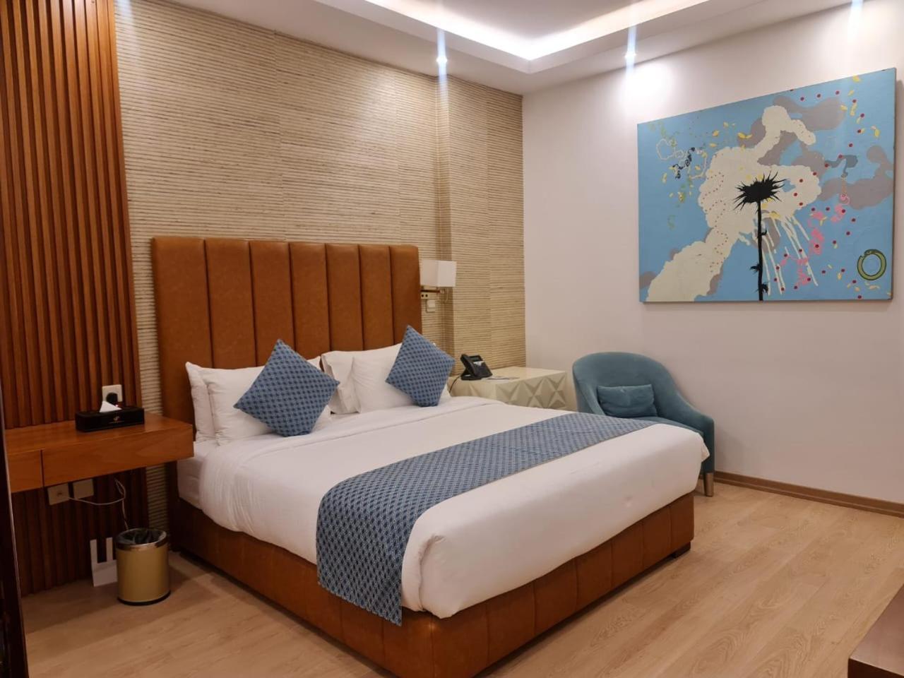 Sarwat Park Hotel Riyadh - Diplomatic Quarter Экстерьер фото